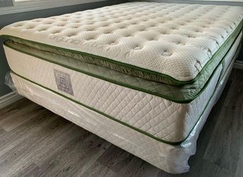 Kingg Size Organic Hybrid Gel Pillowtop Matres!!!