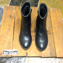 Old Navy Girls 1.5” Silver Glitter Heel Black Booties SZ 4