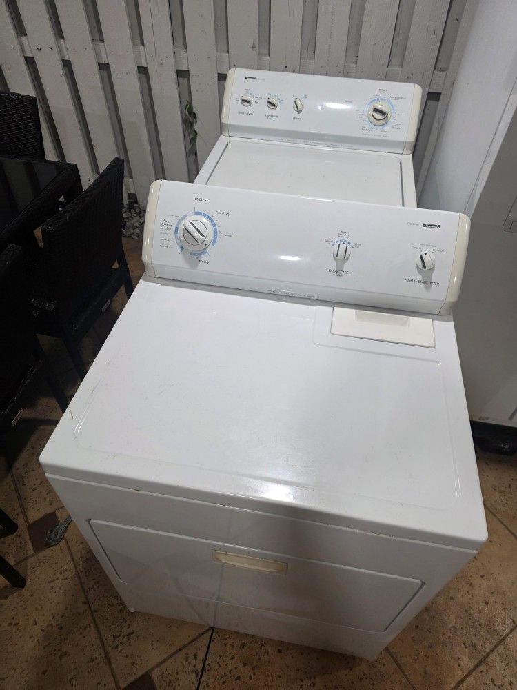 Washer And Dryer / Lavadora Y Secadora