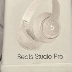 Brand new in box Beats studio pro