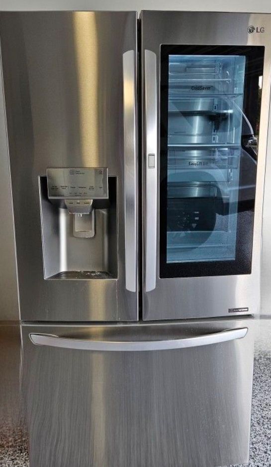 LG Refrigerator Working