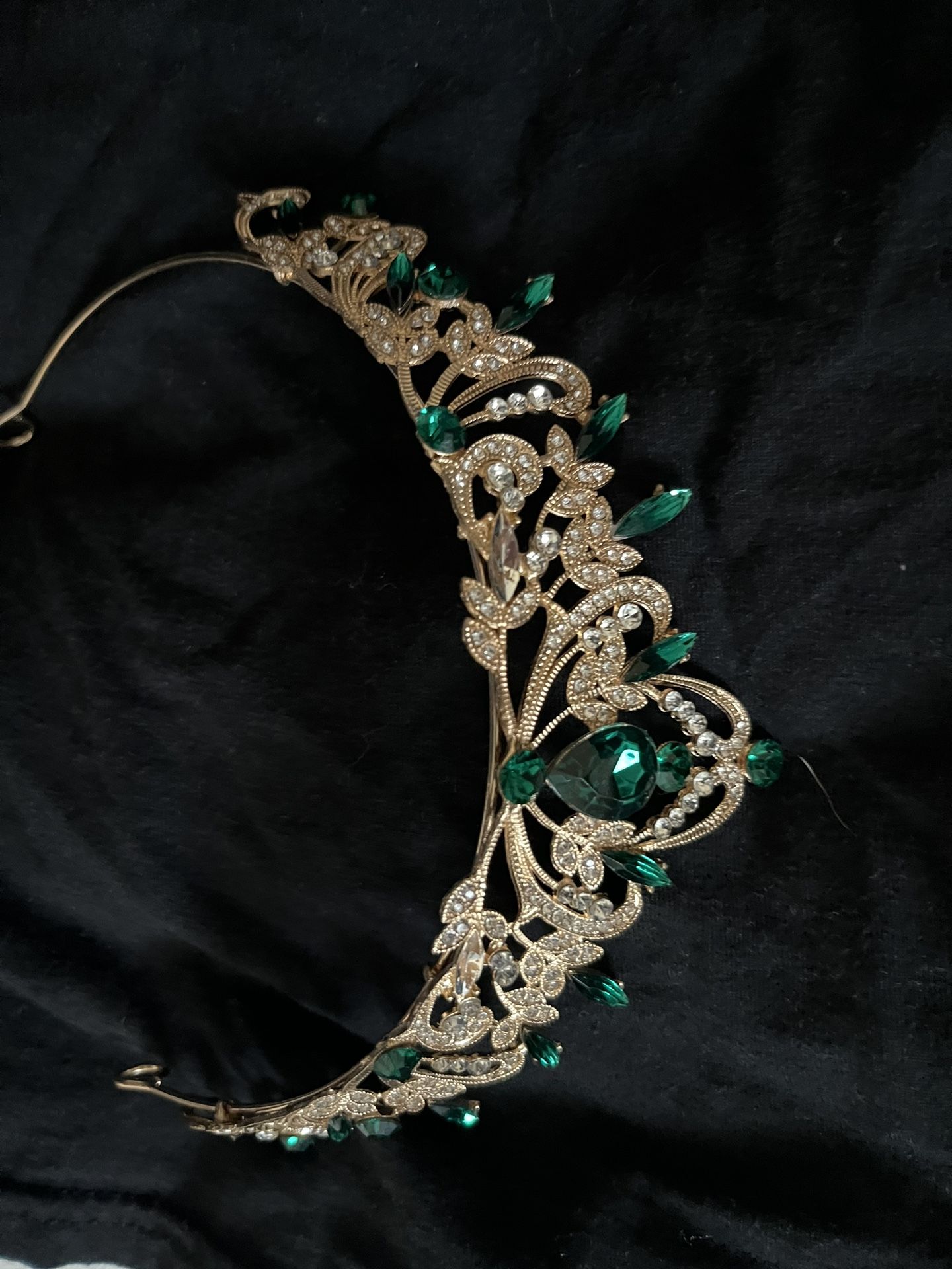 Fashionable Tiara $10