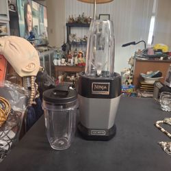 Nutri Ninja Pro 1000W Personal Blender - Excellent Condition With Extra Cup Model BL455
