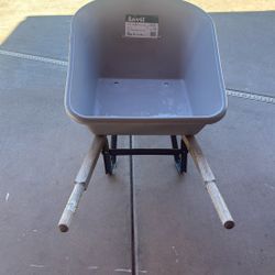 Poly Wheelbarrow 