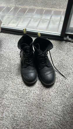 Doc Martins boots/shoes