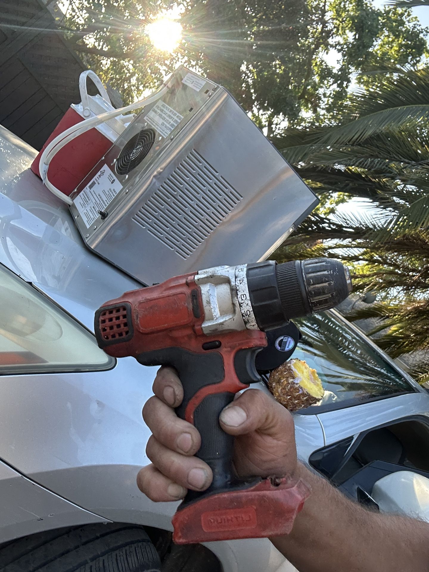 Milwaukee Drill 20 V