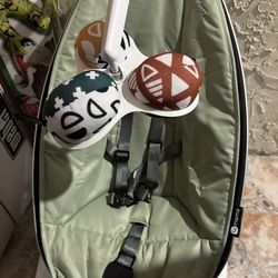 4moms MamaRoo Multi-Motion Baby Swing