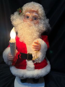 “Santa’s Best” animatronic Santa