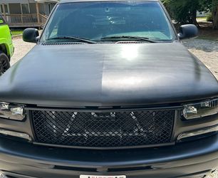 Chevy Silverado hood