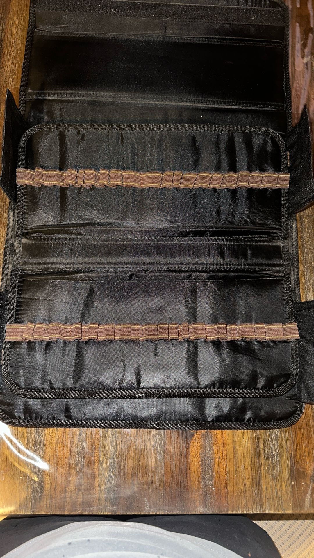 FREE. Makeup Brushes Organizer