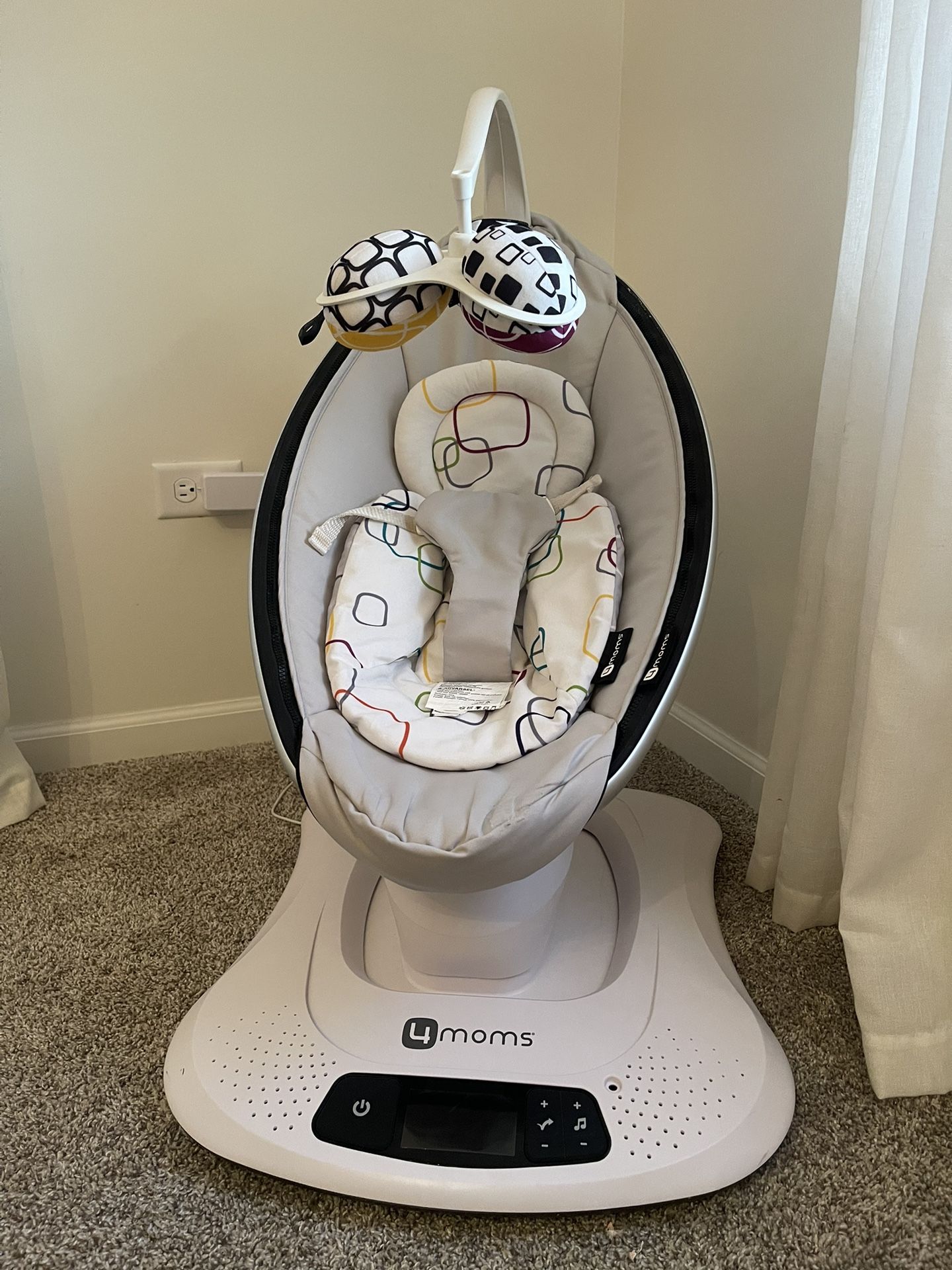 4moms MamaRoo Multi-Motion Baby Swing
