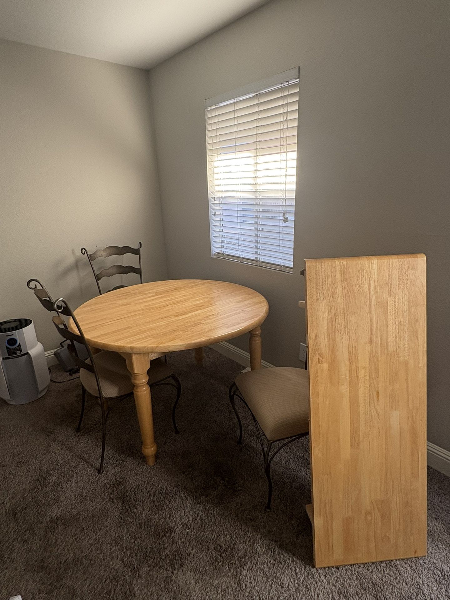 Kitchen Table With Extension Leaf
