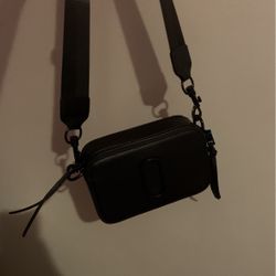 Black Marc Jacob’s Snapshot