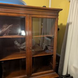 Beautiful wooden China Cabinet 