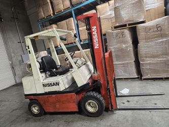 Nissan 3 Stage Forklift