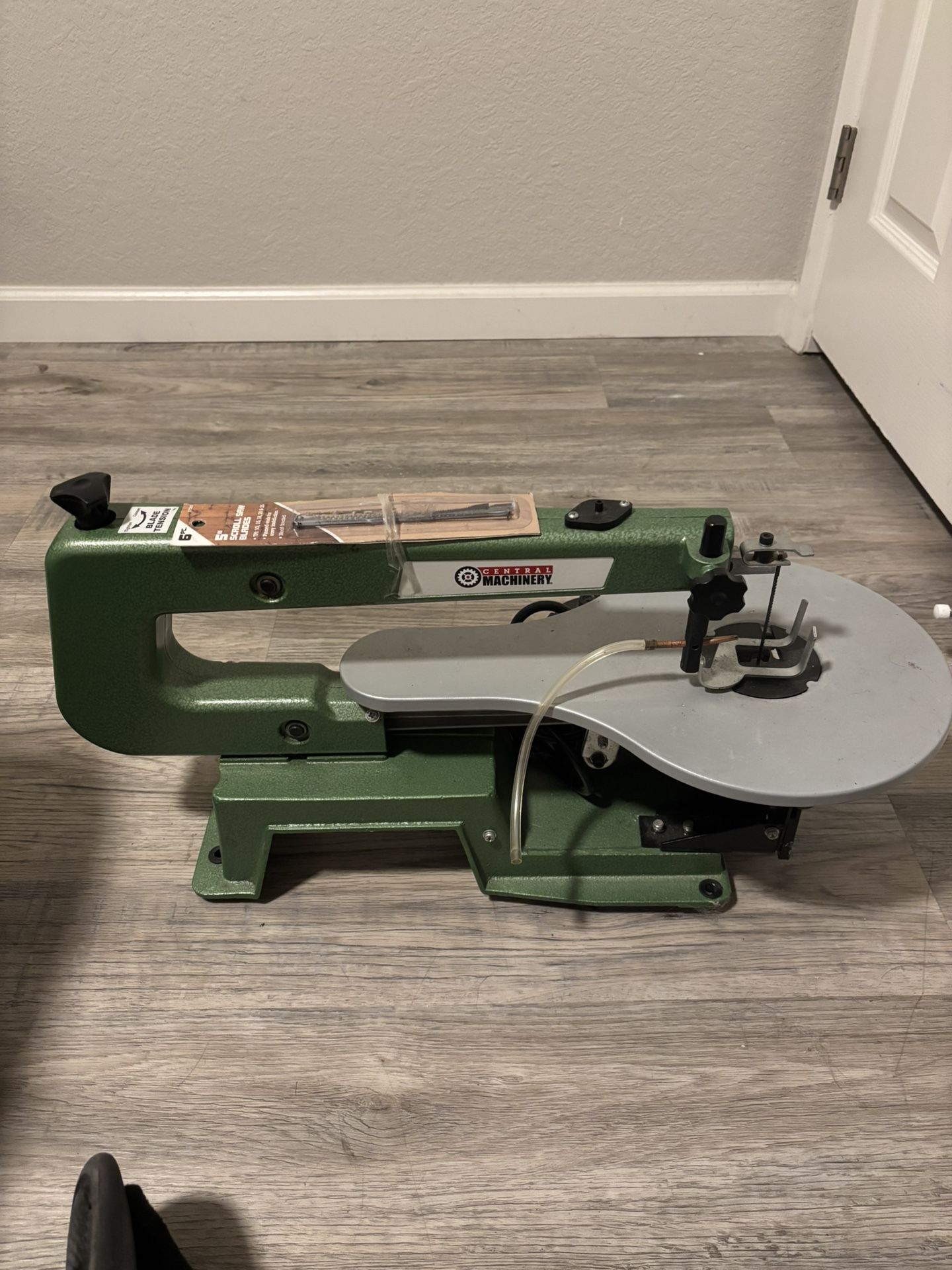 Scroll saw