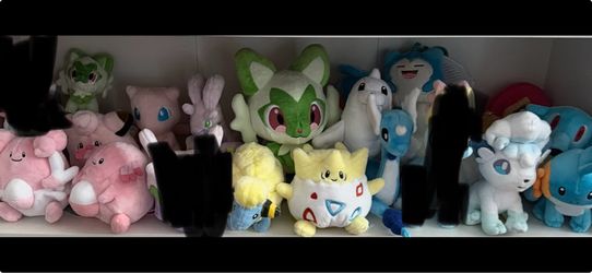 15 Japan Pokémon center plushies.