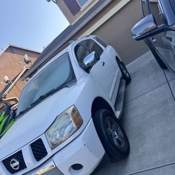 2005 Nissan Armada
