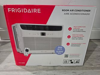 Frigidaire AC Air Condition Unit. 6,000 BTU. With Remote!!