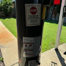 New 40 Gallon Water Heater