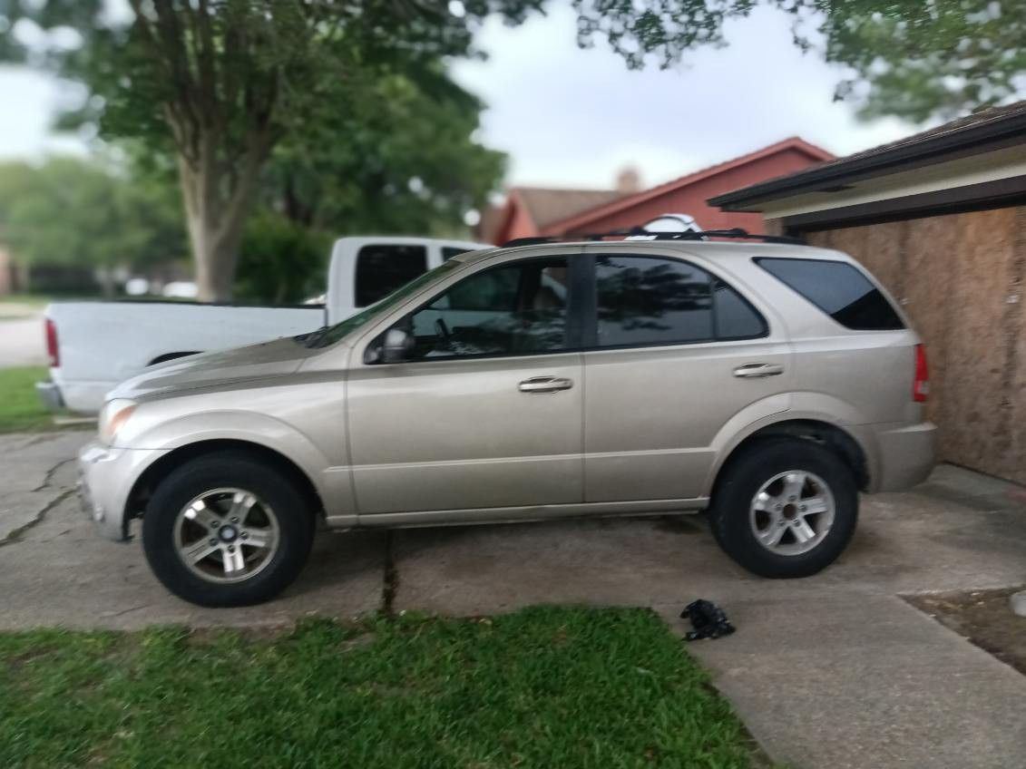 2004 KIA Sorento