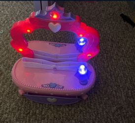 Kid Connection Light-Up Vanity Set with Storage Drawer, 7 Pieces, Baby and Toddler Toy