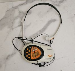 Sony S2 Sports Radio TV Weather FM/AM Walkman SRF-M80V.