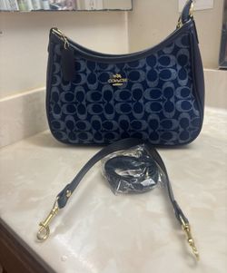 Bag the coach color black