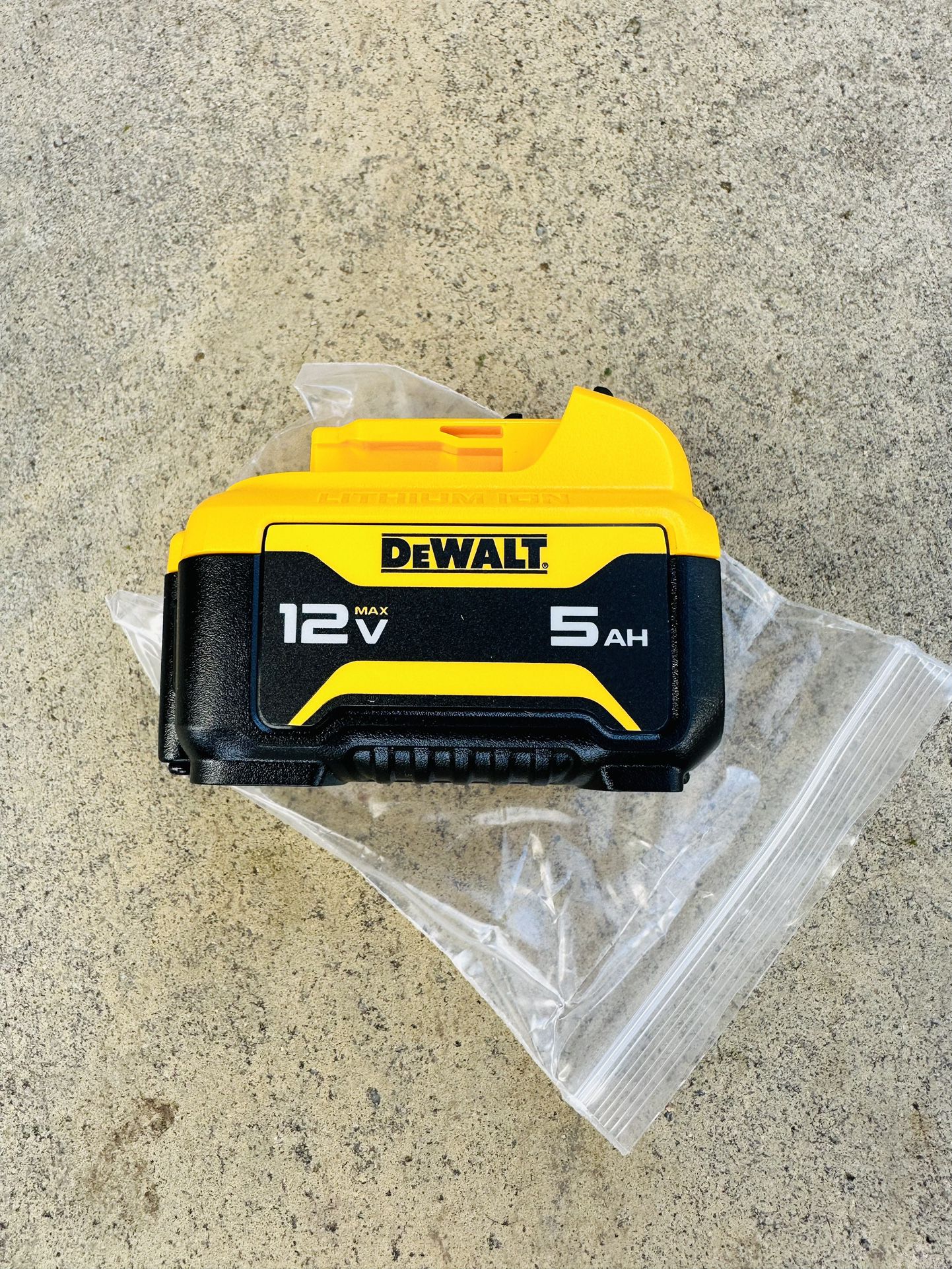 New DeWalt 12v 5Ah Battery