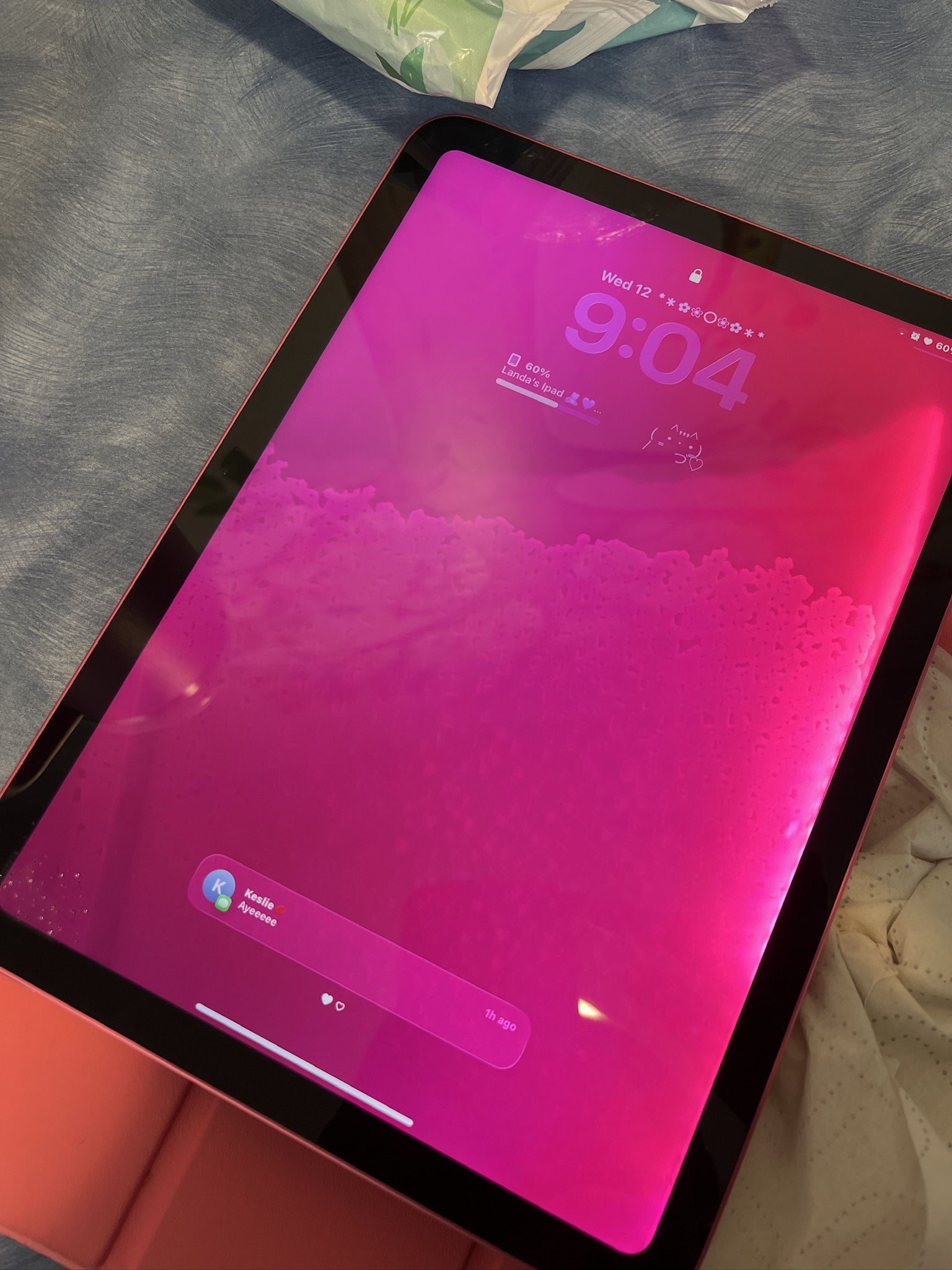 10 generation pink iPad 