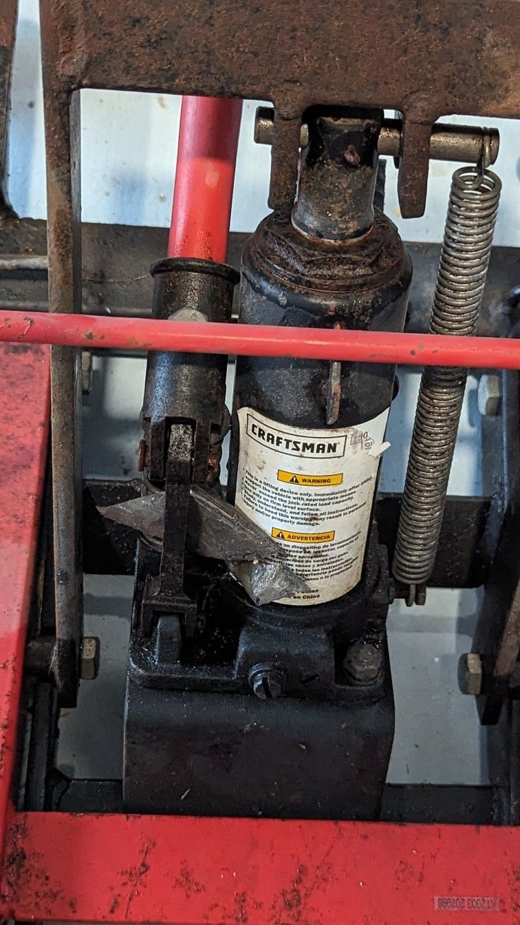 Craftsman 50190 Motorcycle Jack for Sale in Miami, FL OfferUp