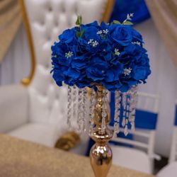 20 royal blue center pieces