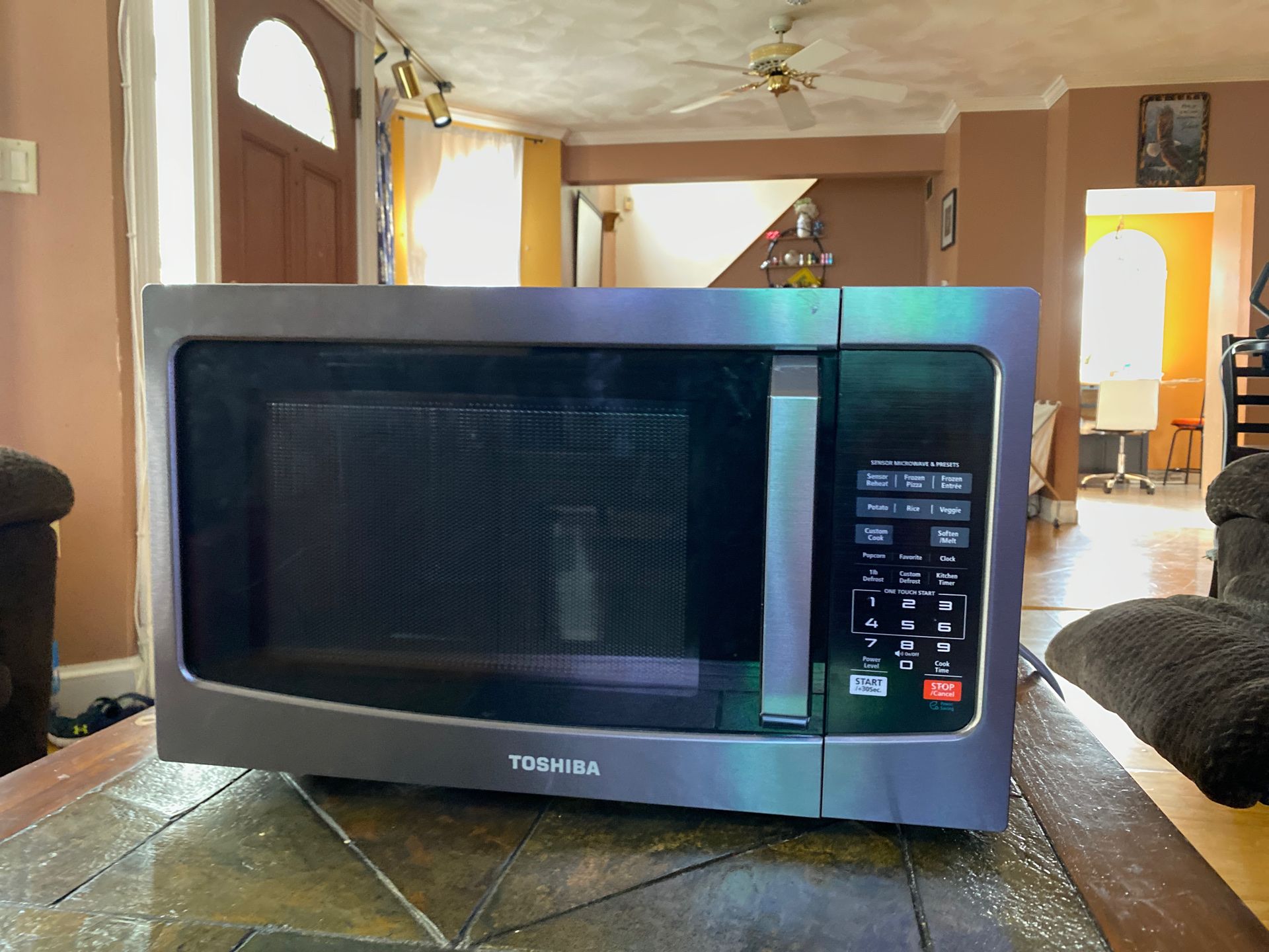 Microwave brand new.