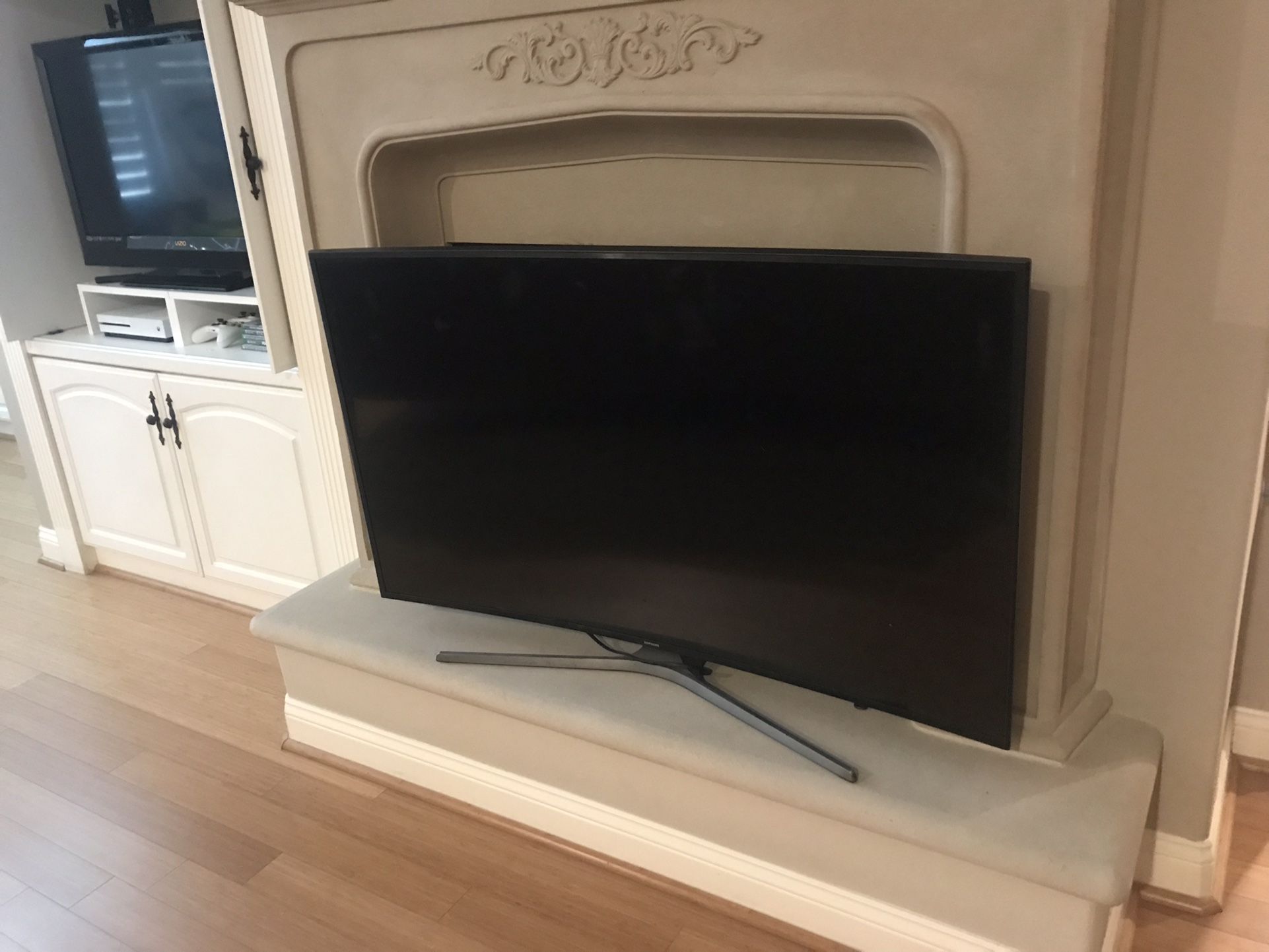 55” Samsung 6 Series Concave Tv