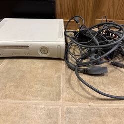 Xbox With Videos Games 