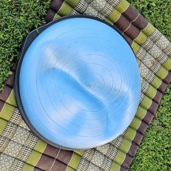 BOSU Balance Trainer Exercise Commercial Professional Gym Ball At Home Blue