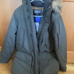 J Crew Nordic parka Very Heavy & Warm Winter Jacket. New. Original $400. Size: Small