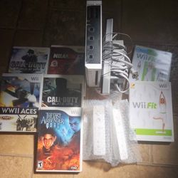 Like New Nintendo Wii With 7 Games 