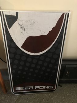 Beer pong table