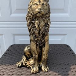 Bookshelf, Lion Statue