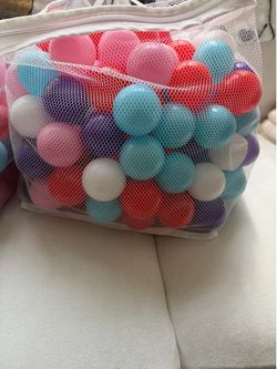 Ball pit balls