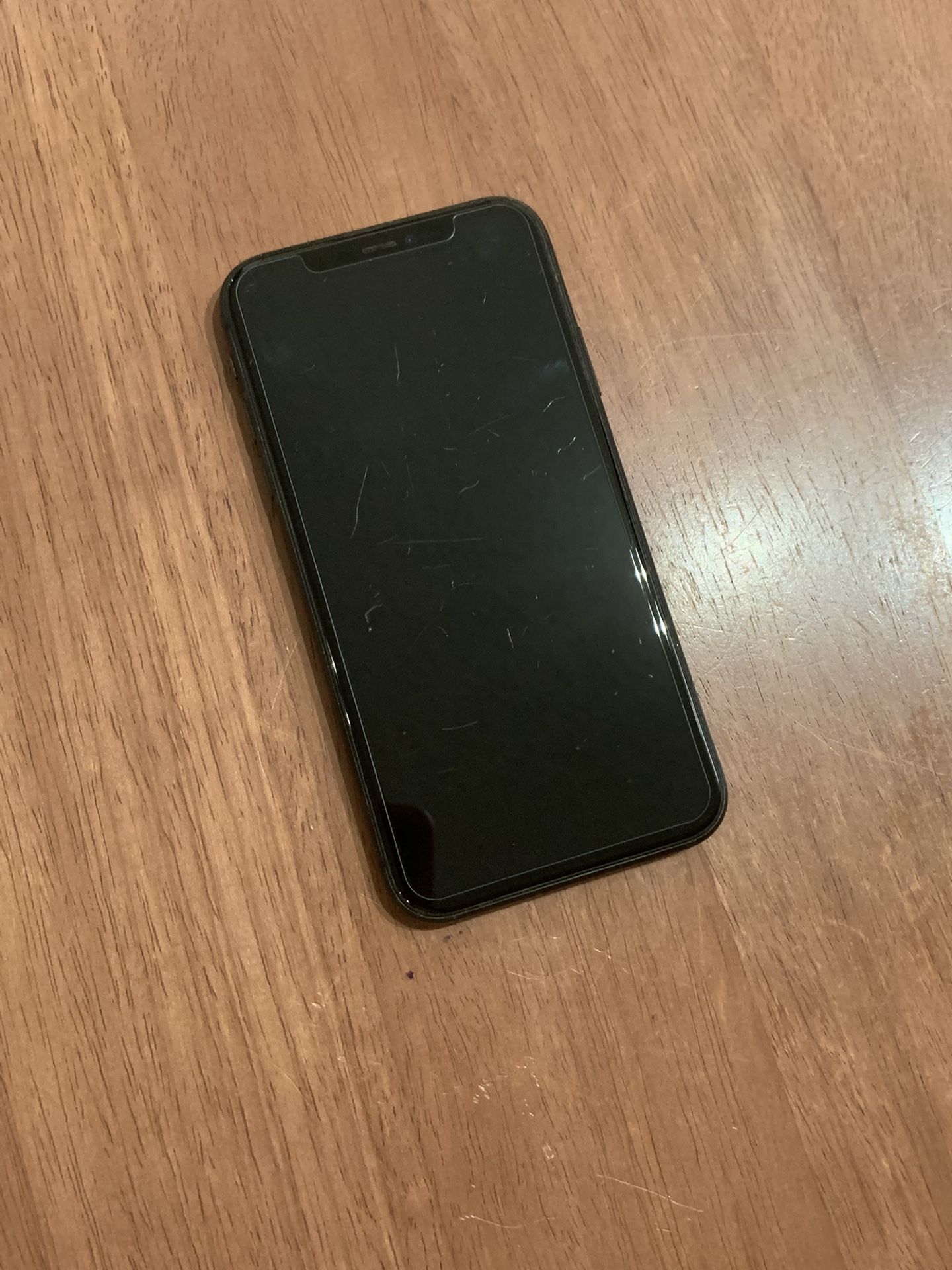 iPhone 11 Unlocked ( Scratched) 64gb Black Color