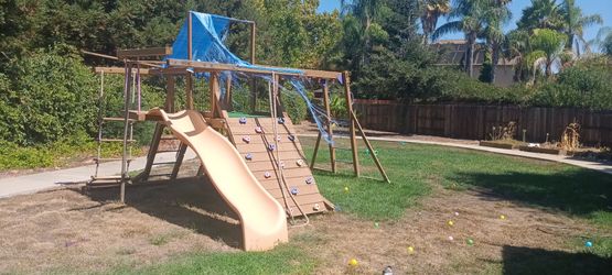 Playset swing set playground