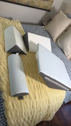 Brand new never used Adjustable Wedge Pillow Set for After Surgery Recovery, 4PCS Bed Wedge with Leg Elevation Pillow, Cooling Gel Memory Foam Support