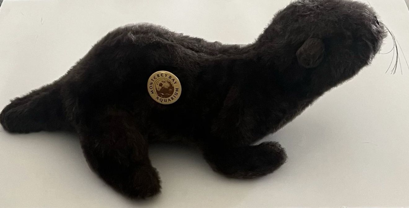 Pillow Pets Monterey Bay Aquarium Otter Plush 21" Stuffed Animal