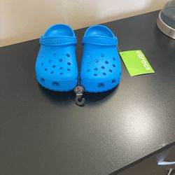 Boy’s (Unisex) Crocs Classic Clogs Size 2
