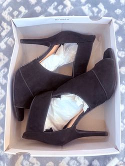 LC Lauren Conrad Black Peep-Toe Heels – Women’s Size 11 – Brand New in Box
