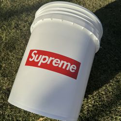 Supreme LeakTite 5gal Bucket