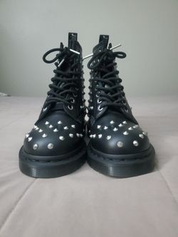 Dr. Martens