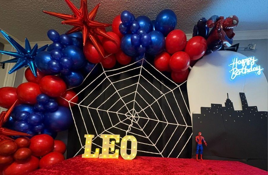 Spiderman Balloons Garland